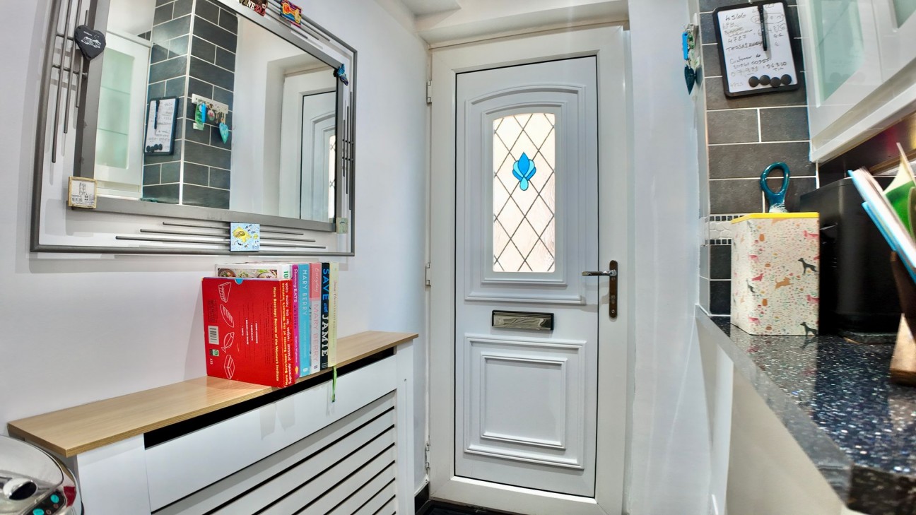 Rhiw Farm Crescent, Crumlin, NP11