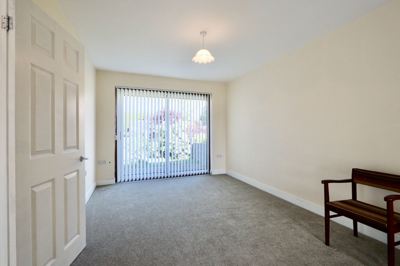 Vancouver Drive, Penmaen, NP12