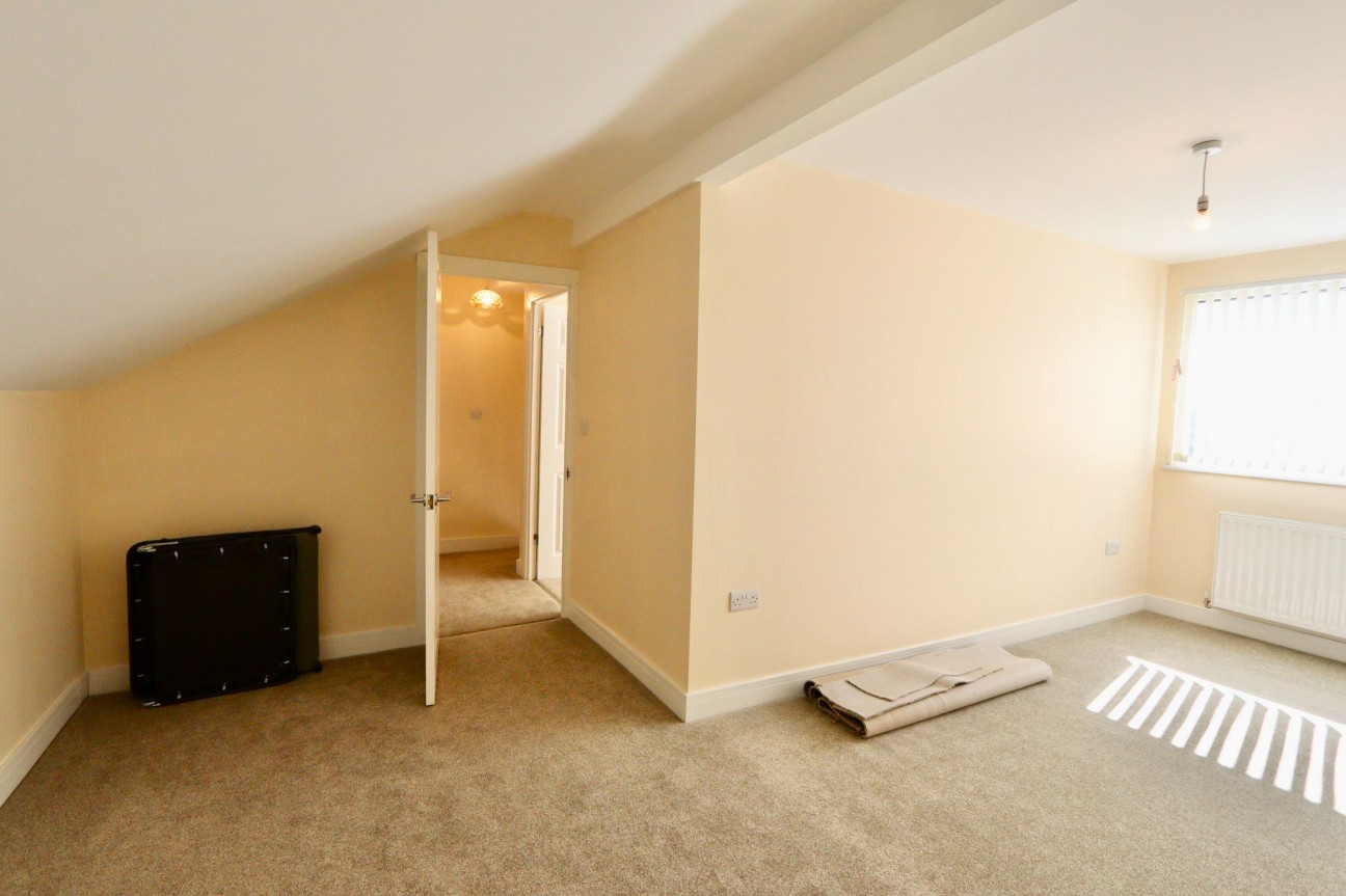 Vancouver Drive, Penmaen, NP12