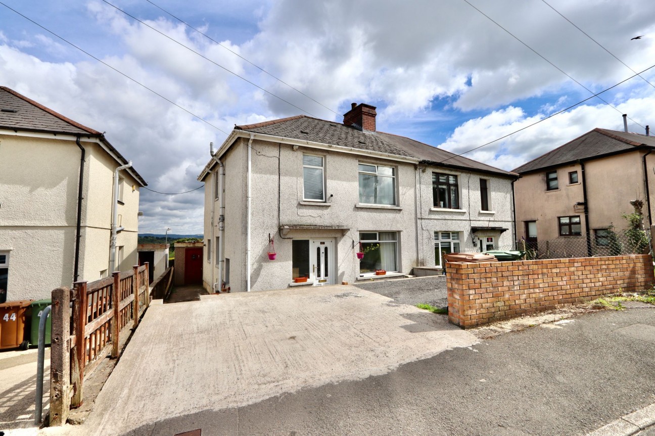 Heolddu Crescent, Bargoed, CF81