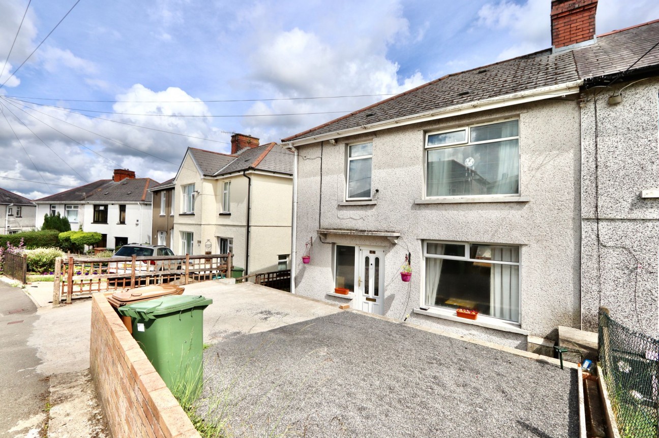 Heolddu Crescent, Bargoed, CF81