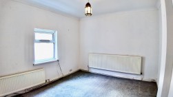 High Street, Newbridge, NP11