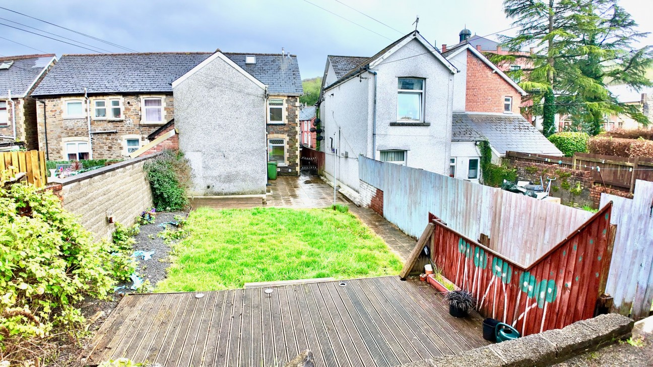 High Street, Newbridge, NP11