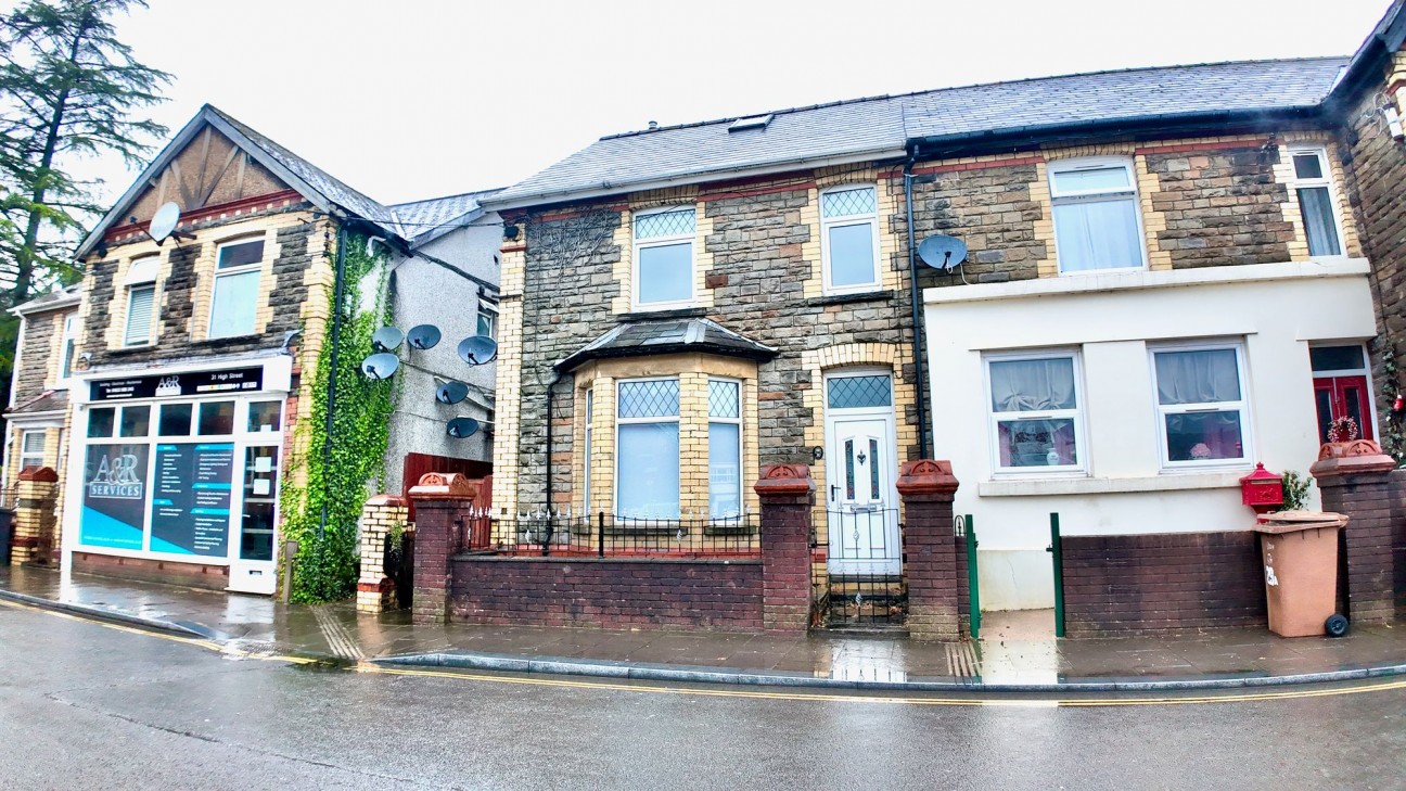 High Street, Newbridge, NP11