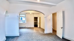High Street, Newbridge, NP11