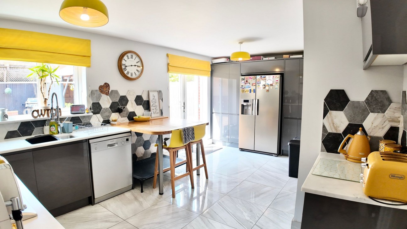 Woodside Drive, Newbridge, NP11