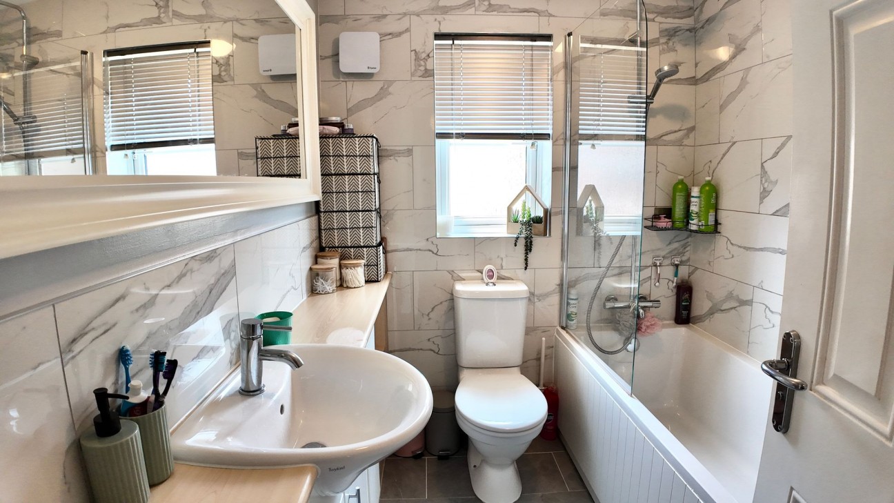 Woodside Drive, Newbridge, NP11