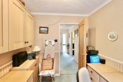 High Street, Pengam, NP12