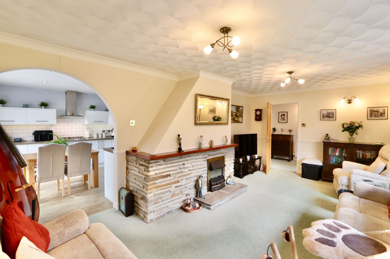 High Street, Pengam, NP12