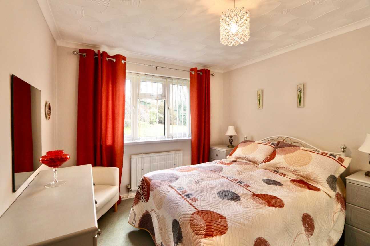 High Street, Pengam, NP12