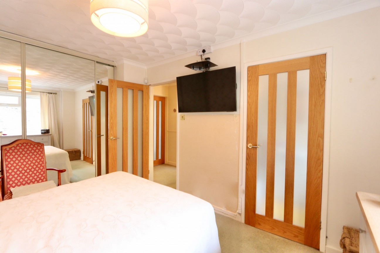 High Street, Pengam, NP12
