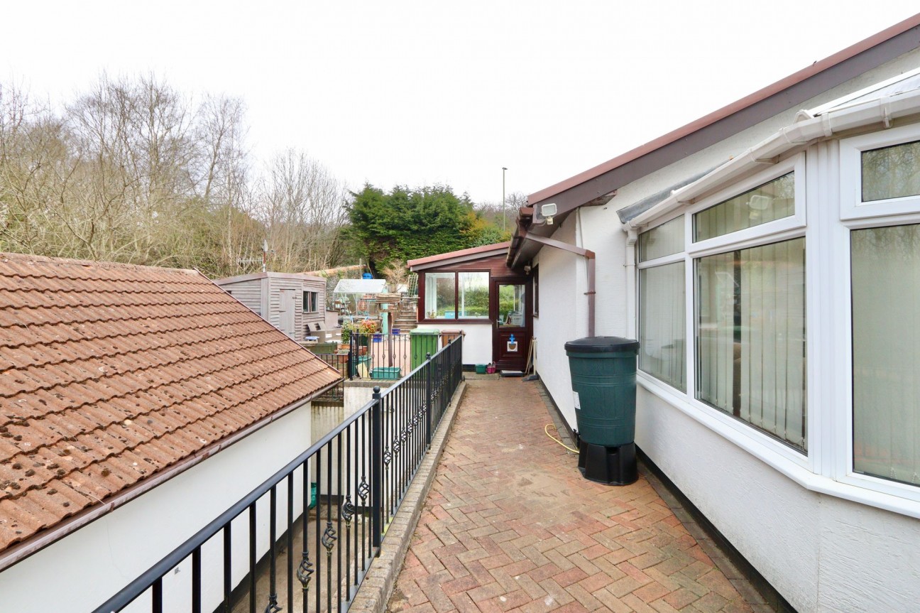 High Street, Pengam, NP12