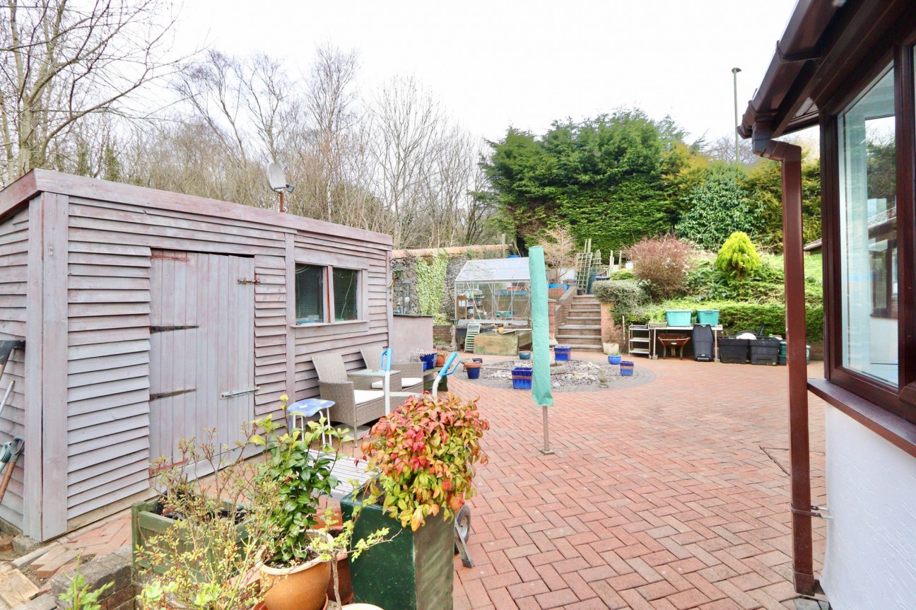 High Street, Pengam, NP12