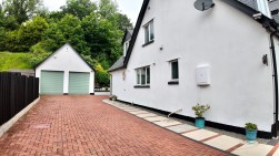 High Street, Blackwood, NP12