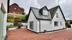 High Street, Blackwood, NP12
