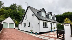 High Street, Blackwood, NP12