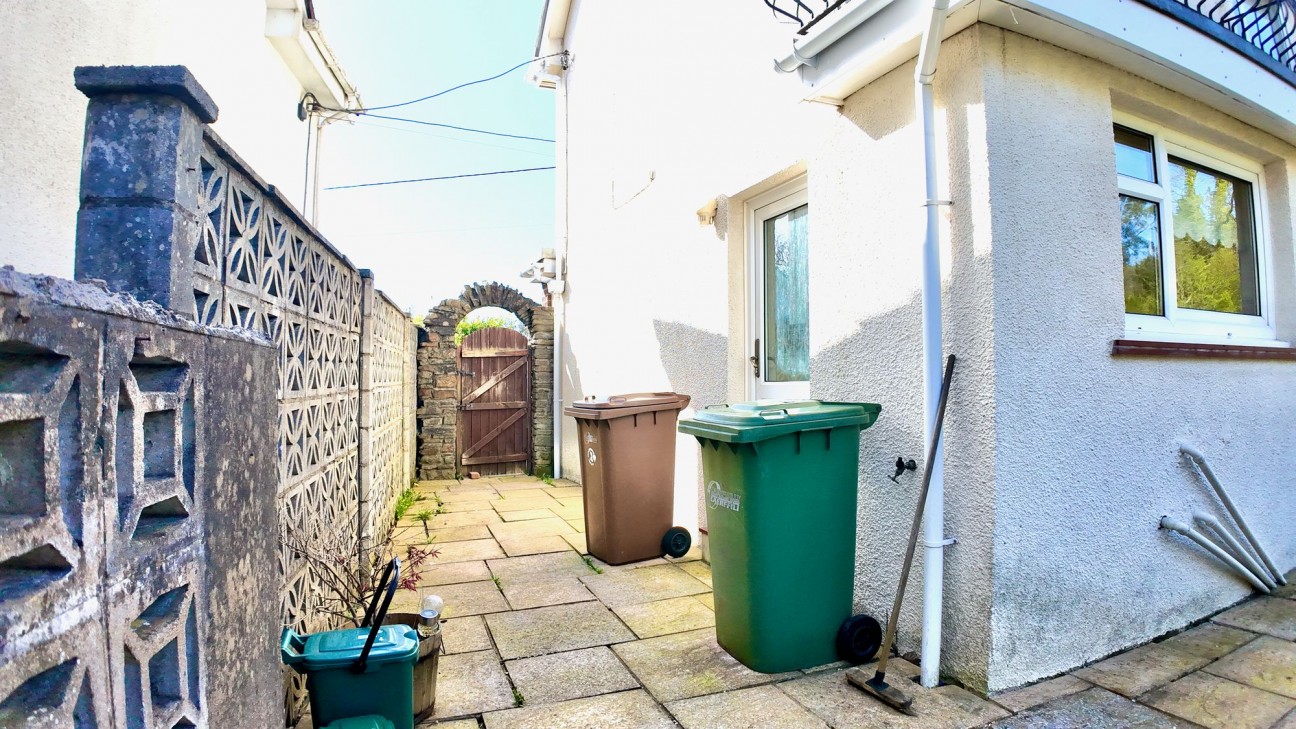 Sunnybank Road, Blackwood, NP12