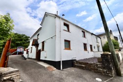 Heol Fawr, Nelson, CF46