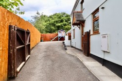 Heol Fawr, Nelson, CF46