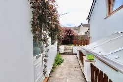 Heol Fawr, Nelson, CF46