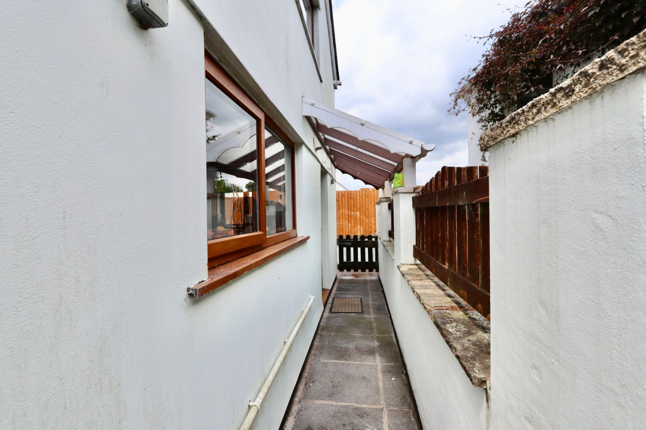 Heol Fawr, Nelson, CF46