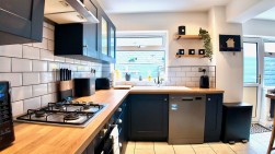Springfield Road, Maesycwmmer, CF82