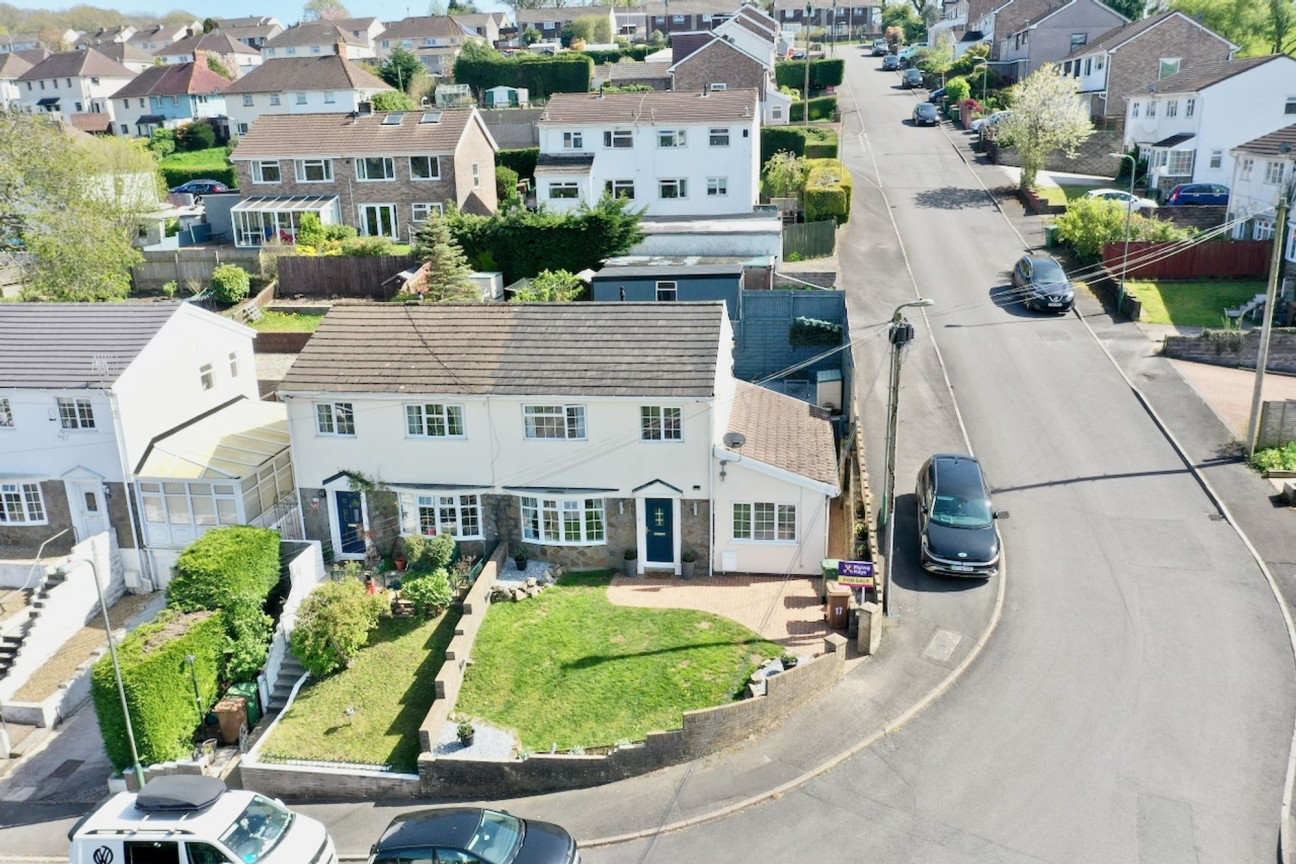 Springfield Road, Maesycwmmer, CF82