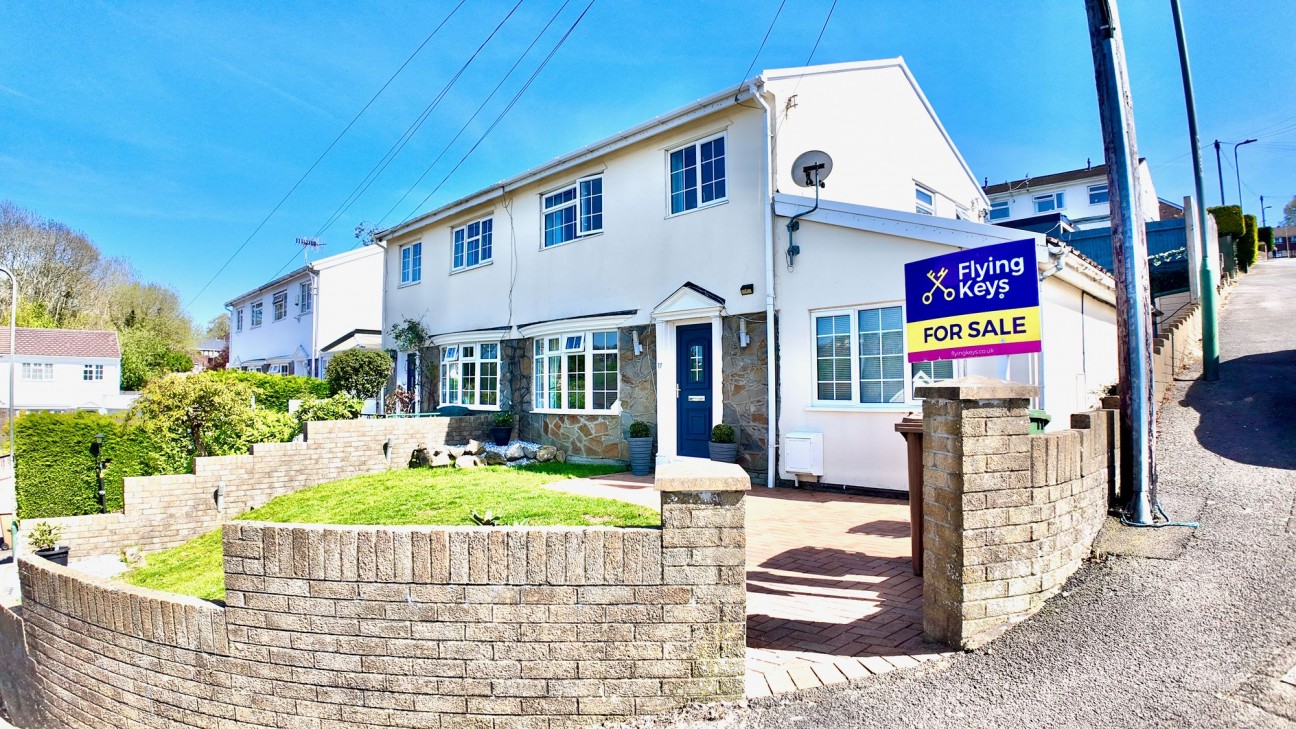 Springfield Road, Maesycwmmer, CF82