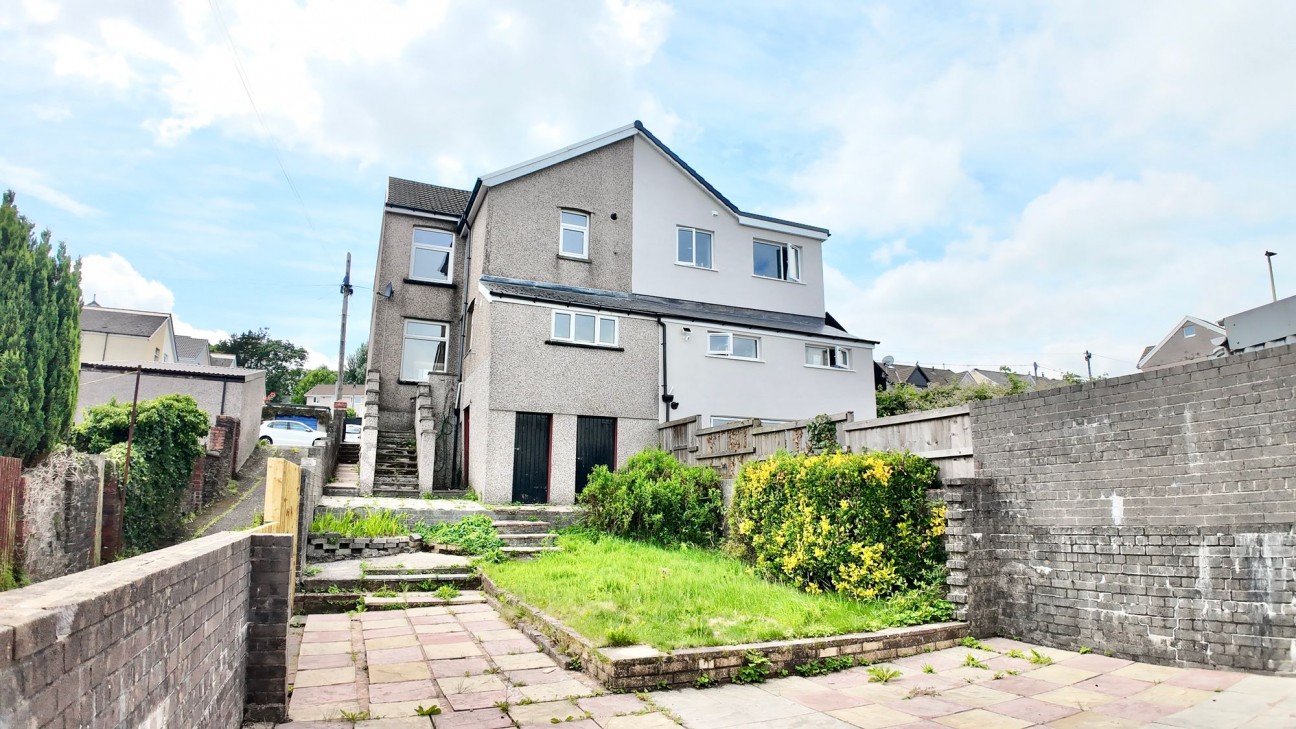 Lilian Road, Blackwood, NP12