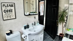 Cardiff Road, Blackwood, NP12