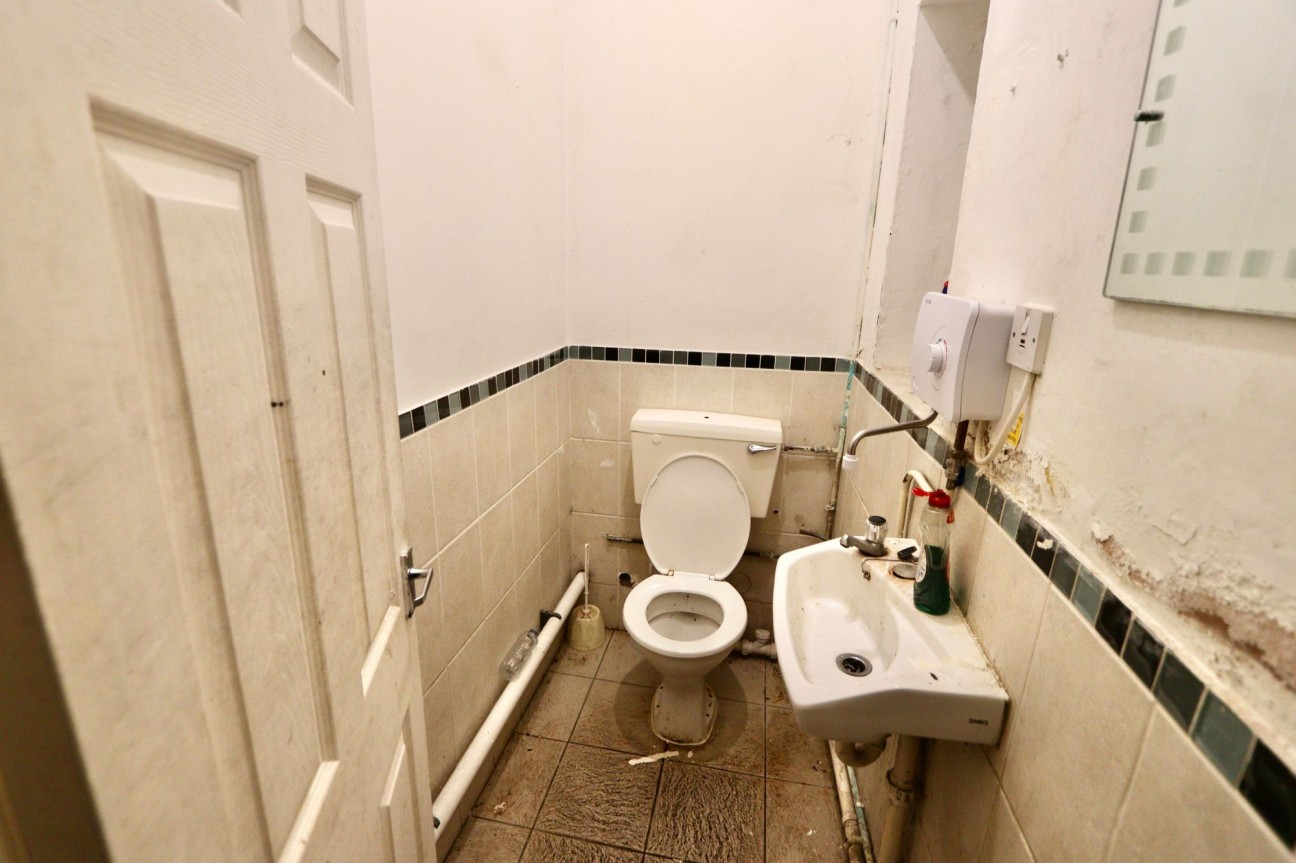 Commercial Street, Tredegar, NP22