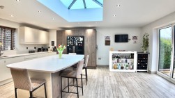 Pen-Rhiw Avenue, Oakdale, NP12