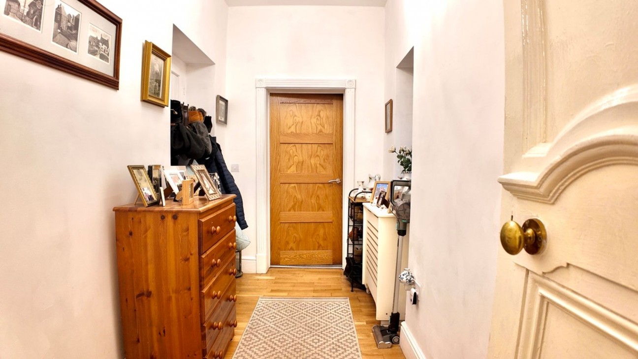 Pen-Rhiw Avenue, Oakdale, NP12