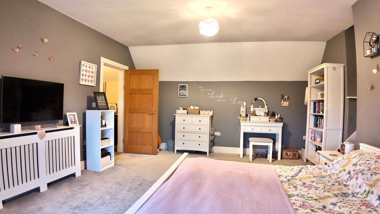 Pen-Rhiw Avenue, Oakdale, NP12