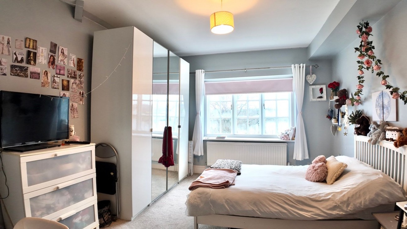 Pen-Rhiw Avenue, Oakdale, NP12