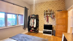 Pen-Rhiw Avenue, Oakdale, NP12