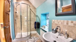 Pen-Rhiw Avenue, Oakdale, NP12