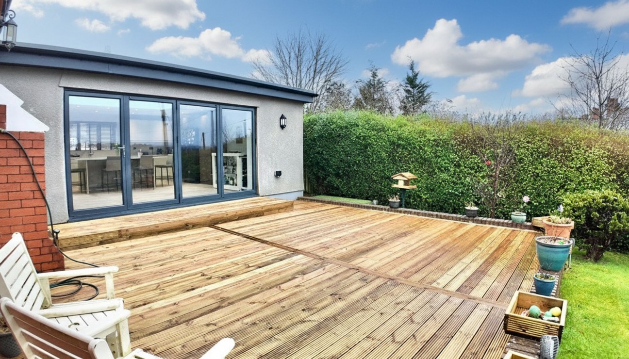 Pen-Rhiw Avenue, Oakdale, NP12