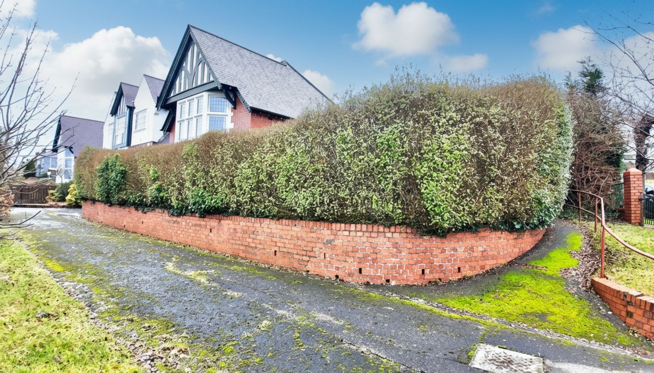 Pen-Rhiw Avenue, Oakdale, NP12