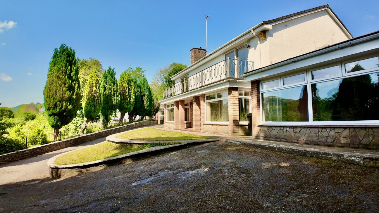 Priscilla Terrace, Trelewis, CF46