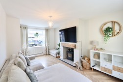 Oakfield, Pontllanfraith, NP12