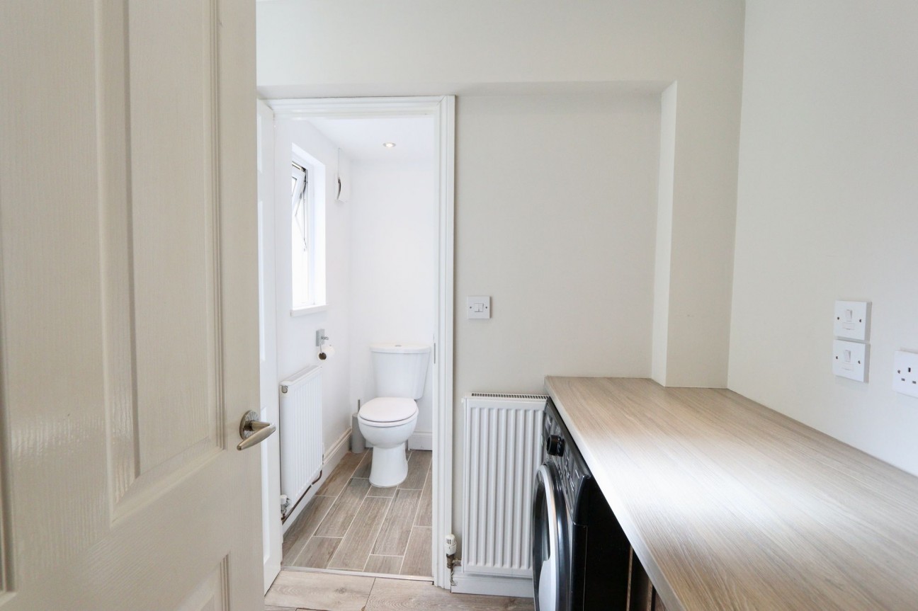 Oakfield, Pontllanfraith, NP12