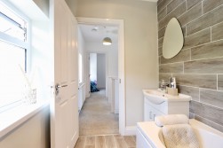 Oakfield, Pontllanfraith, NP12