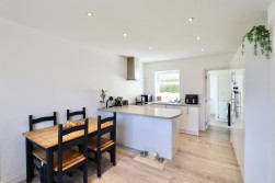 Oakfield, Pontllanfraith, NP12