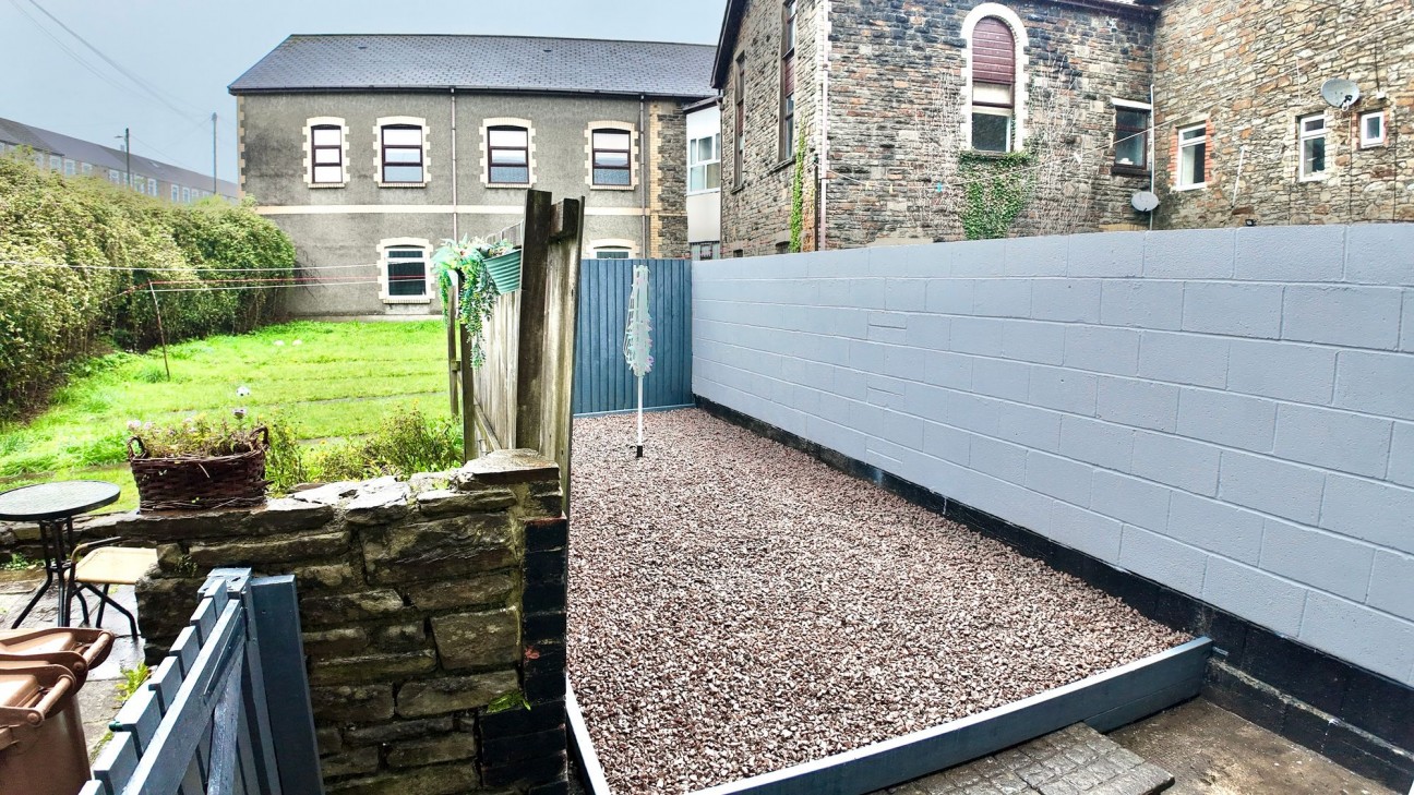 Golden Grove, Newbridge, NP11