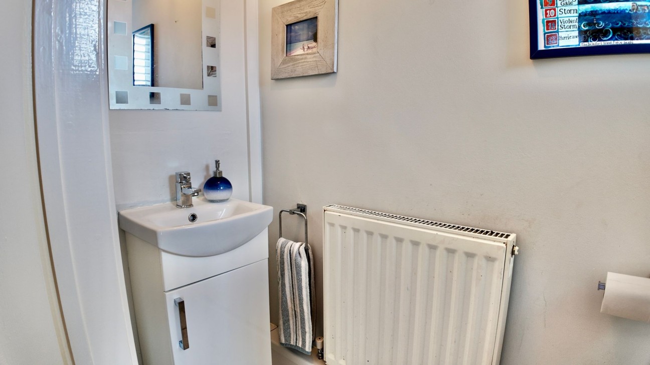St. Johns Drive, Pontllanfraith, NP12