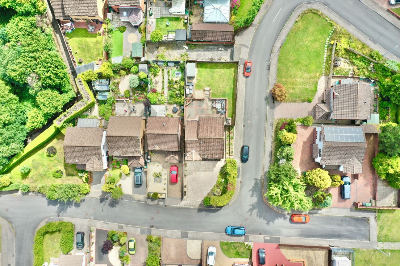 St. Johns Drive, Pontllanfraith, NP12