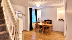 Plas Terrace, Fleur De Lis, NP12