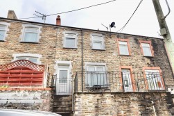 Queens Road, Elliots Town, NP24