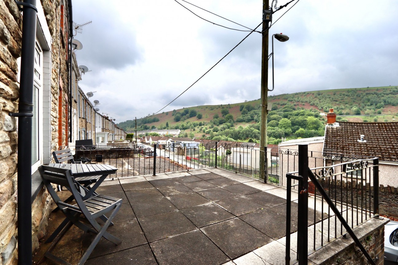 Queens Road, Elliots Town, NP24